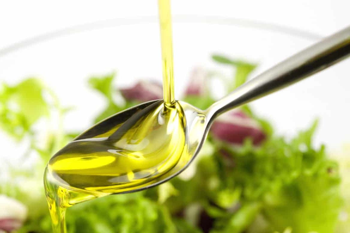 Можно ли использовать обычную бутылку с распылителем для оливкового масла?