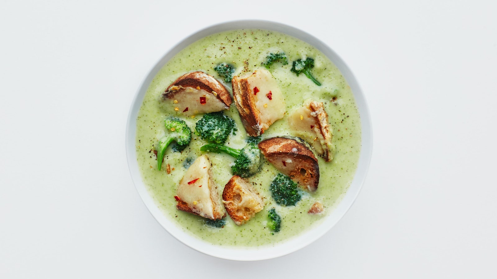 Все о брокколи: польза на организм и рецепт супа из брокколи с сыром чеддер и гренками