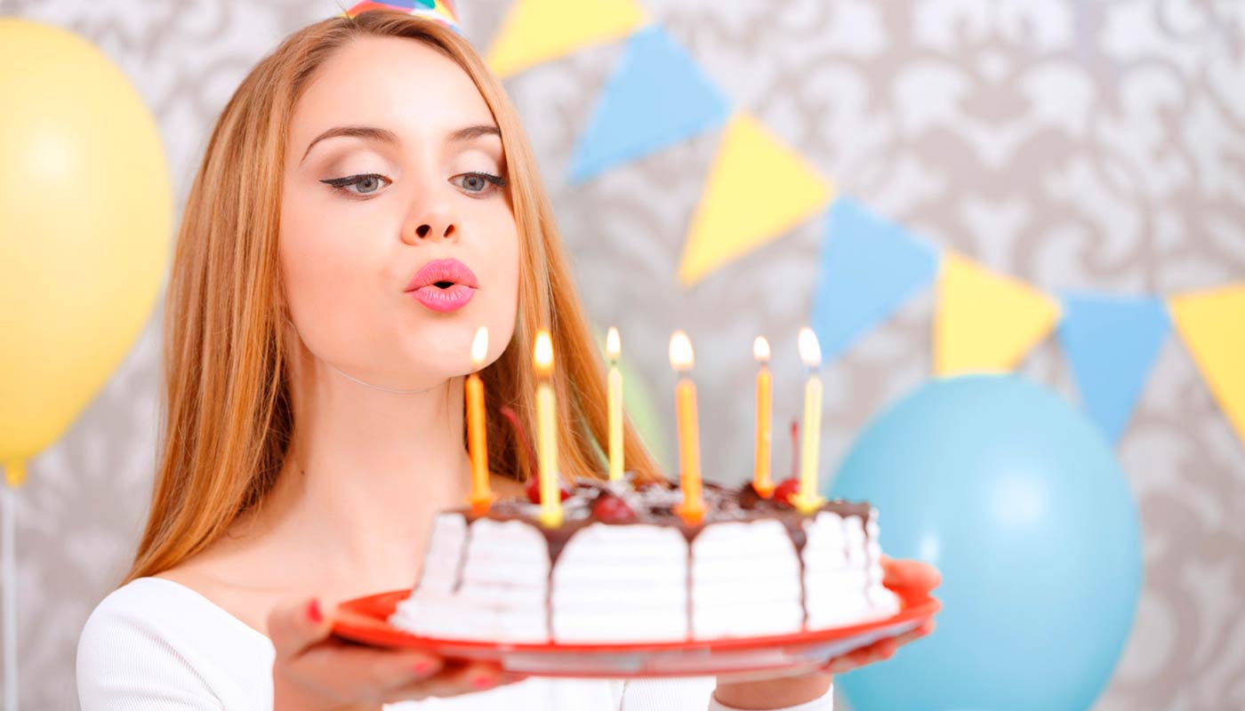 Как пожелать девушке всего наилучшего в день рождения?