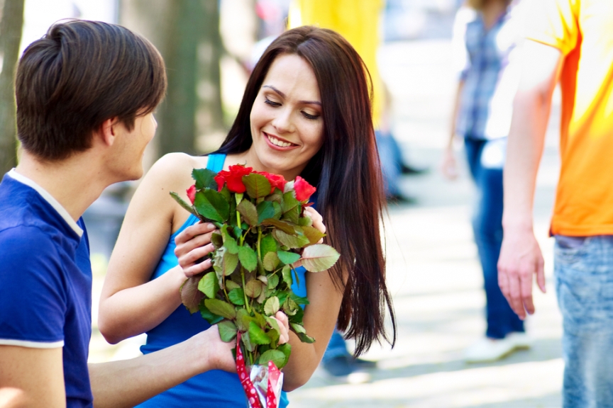 Какие цветы можно подарить женщине?