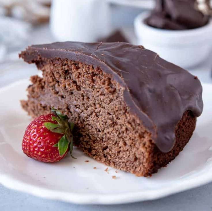 Шоколадный торт со сгущеным молоком: пошаговый рецепт с фото