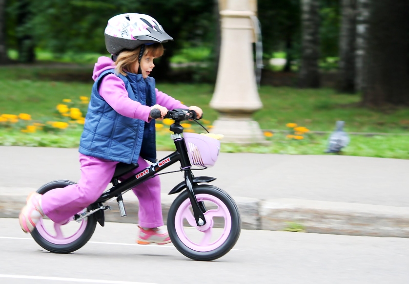 Выбираем детские велосипеды от года