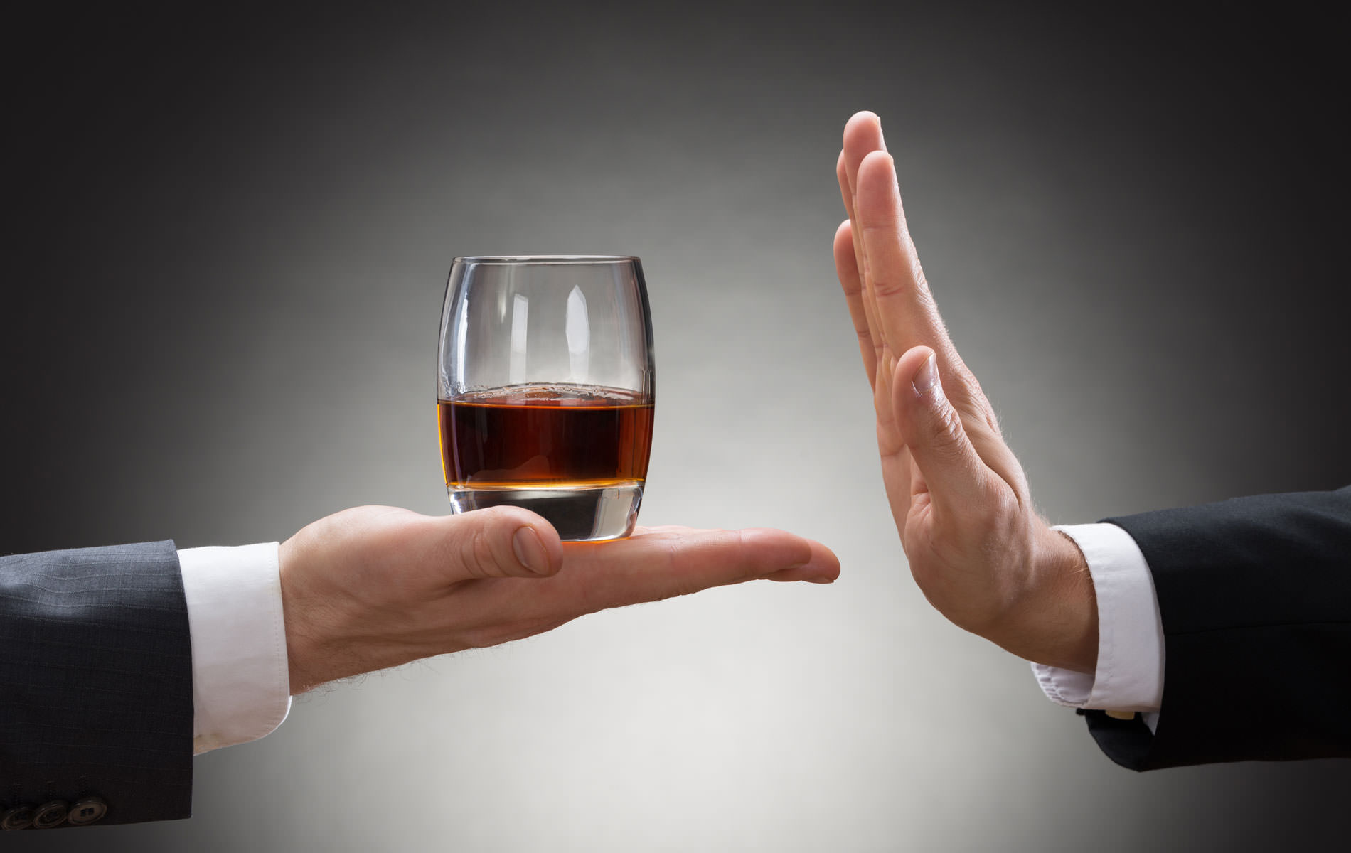 Что такое алкоголизм и как быстро можно от него избавиться?