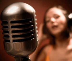 Зачем детям уроки вокала в Москве?