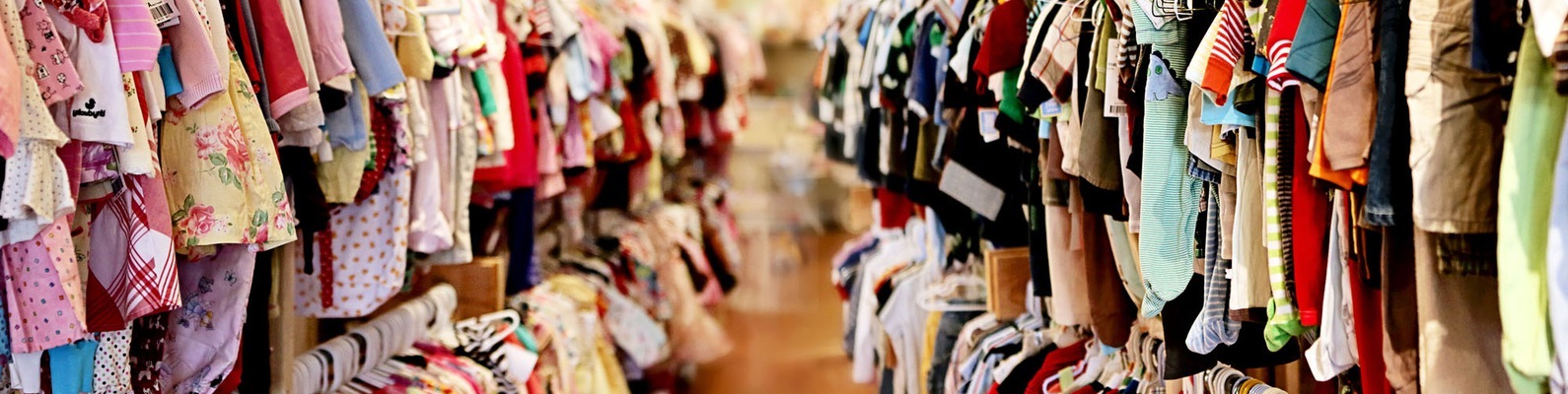 Почему покупка одежды оптом у производителя выгодна?